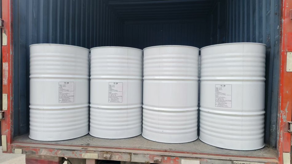 國產食品級丙二醇.jpg 國產食品級丙二醇.jpg
